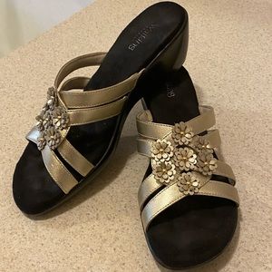 EUC-Gold Walking Cradles Leather Slide Sandals